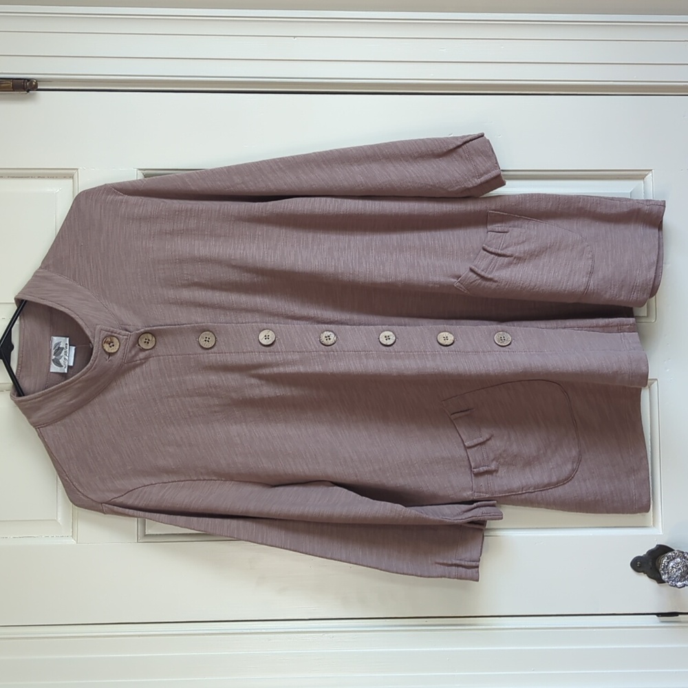 Wild Palm - XL - Beige / Tan Button Down Tunic Top with Pockets - NWT